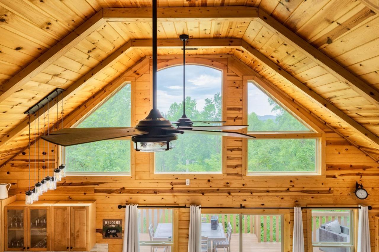 Mountainside - New Luxury Cabin-Fire Table-Hot Tub-3 Pools-Ps5-Bears Gatlinburg Exteriér fotografie